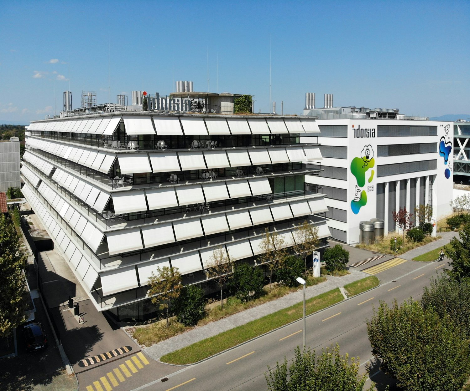 35000m² laboratory