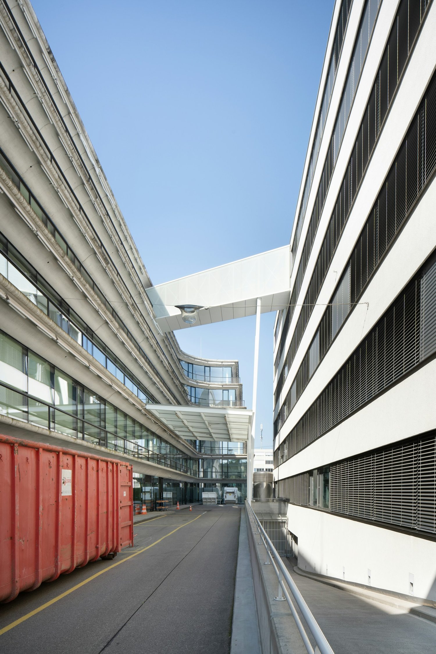 35000m² laboratory