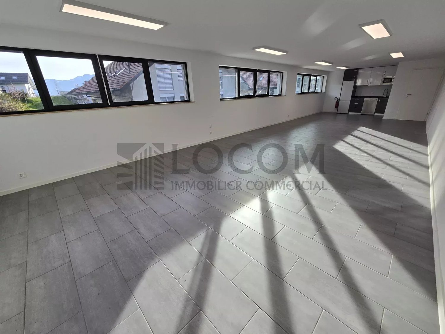 70m² Laden, Foto 2 von 10