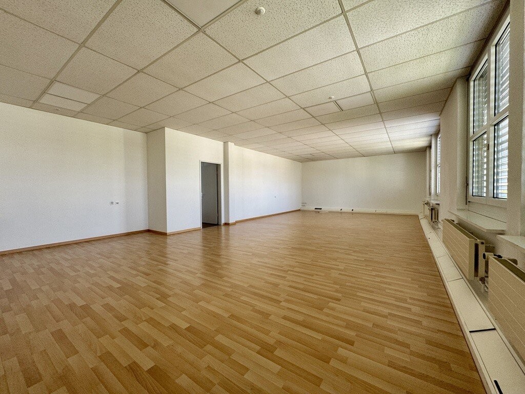 104m² commercial, Foto 1 von 5