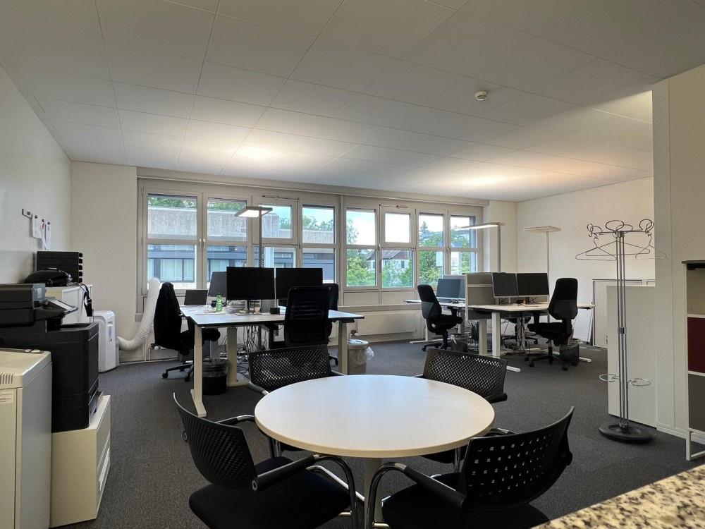 75m² office