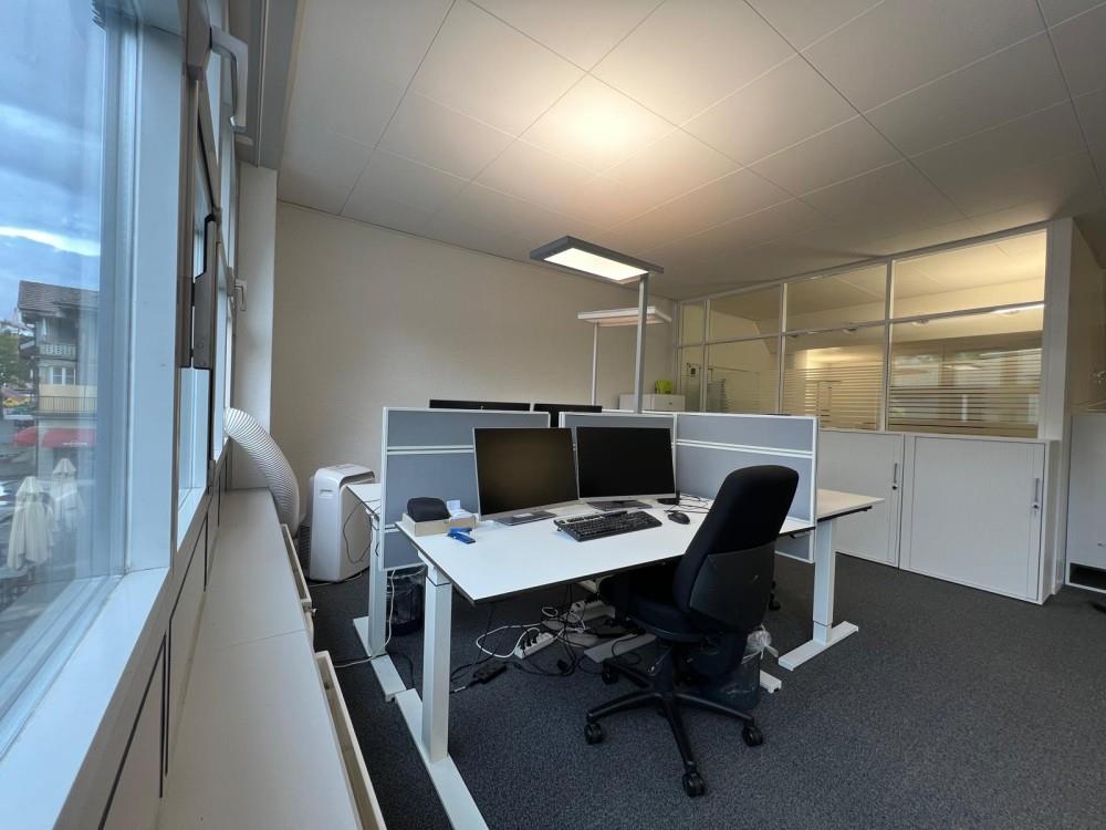 75m² office