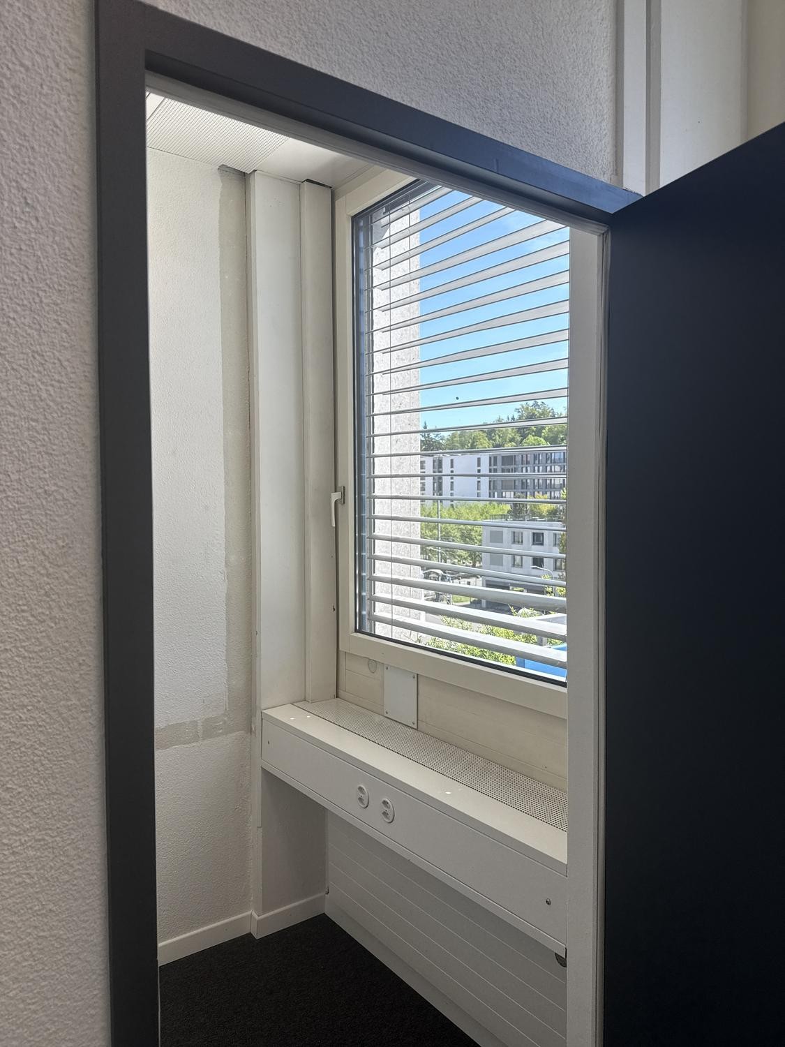 71m² office