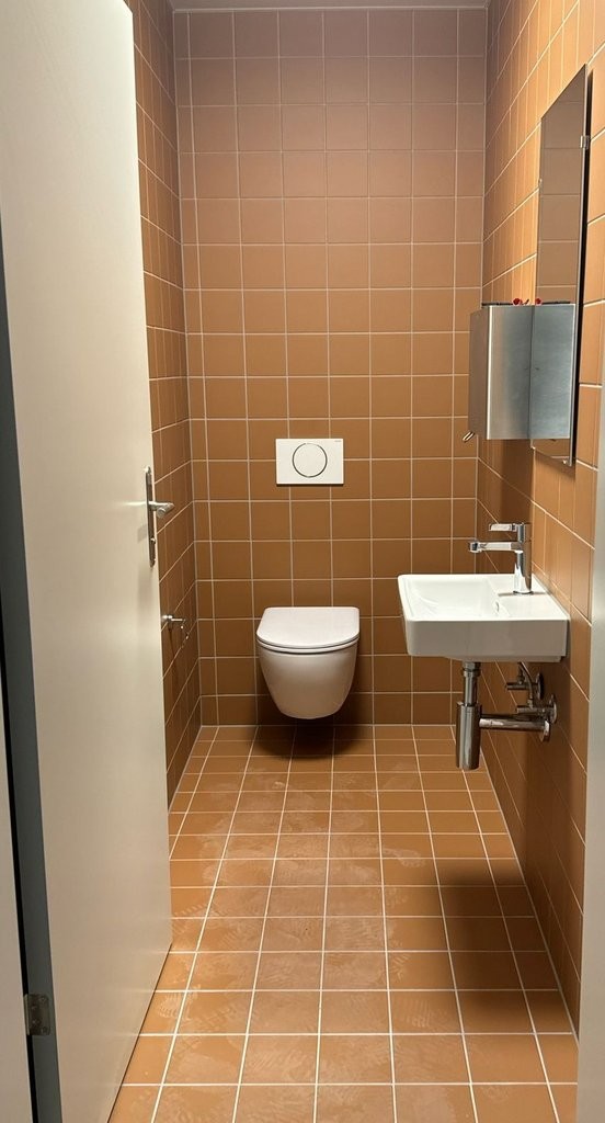 94m² shop, photo 8 of 9