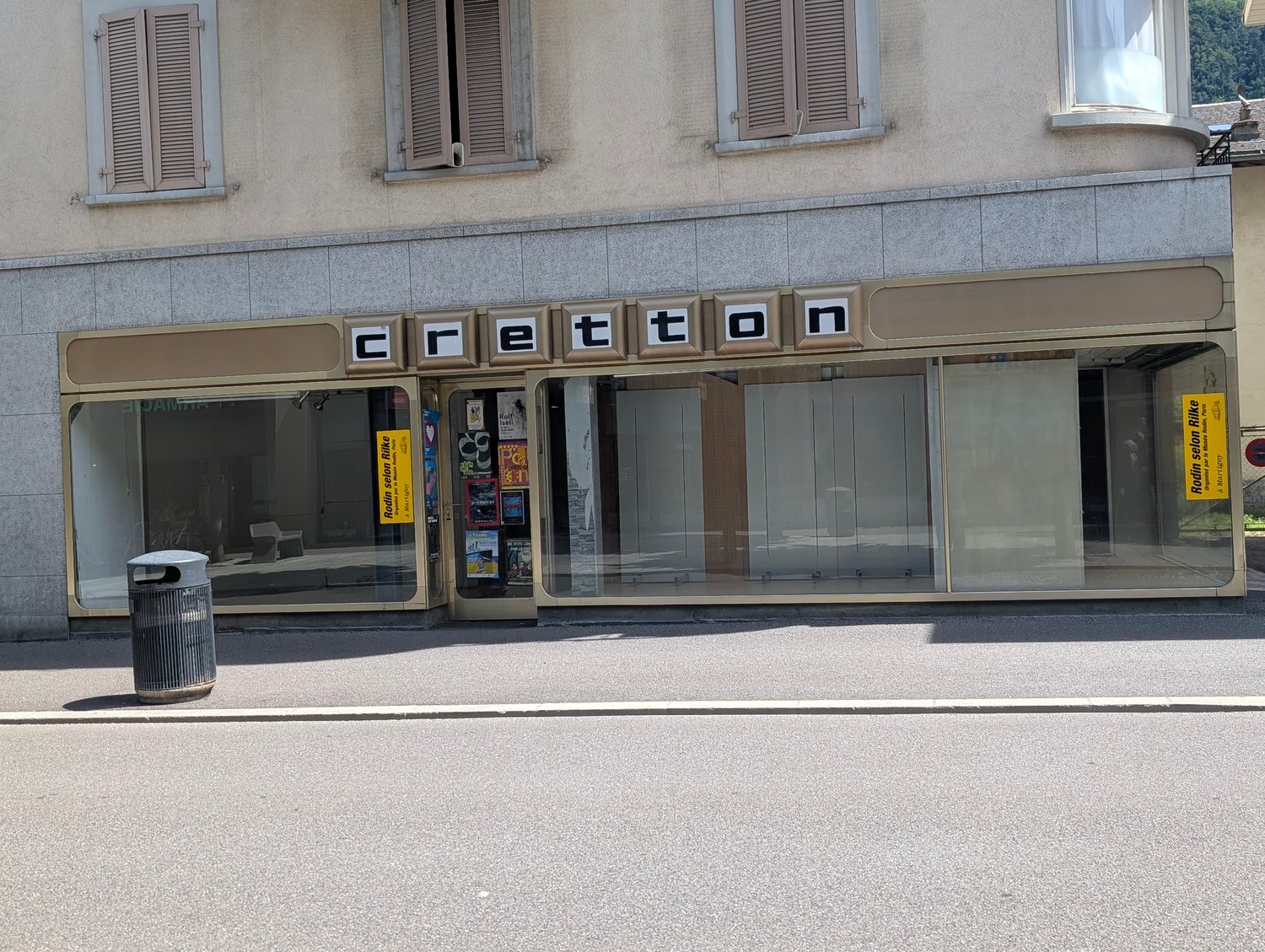 229m² commercial
