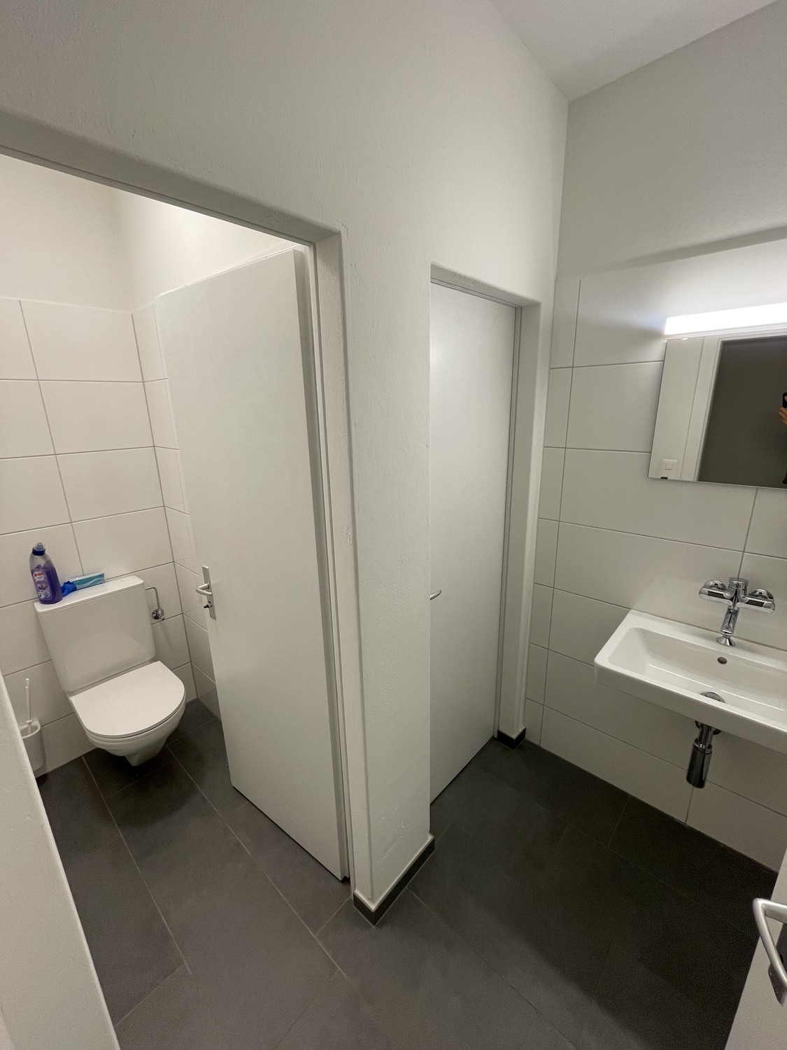 300-1240m² commercial