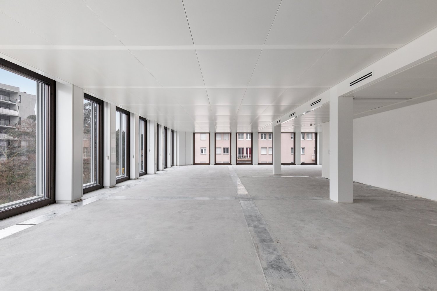 257m² Büro, Foto 3 von 3