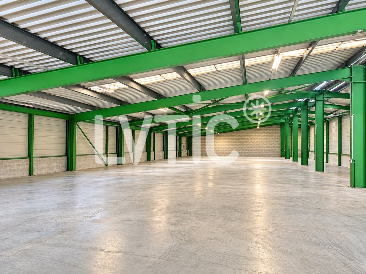 2100m² deposito, foto 10 di 10