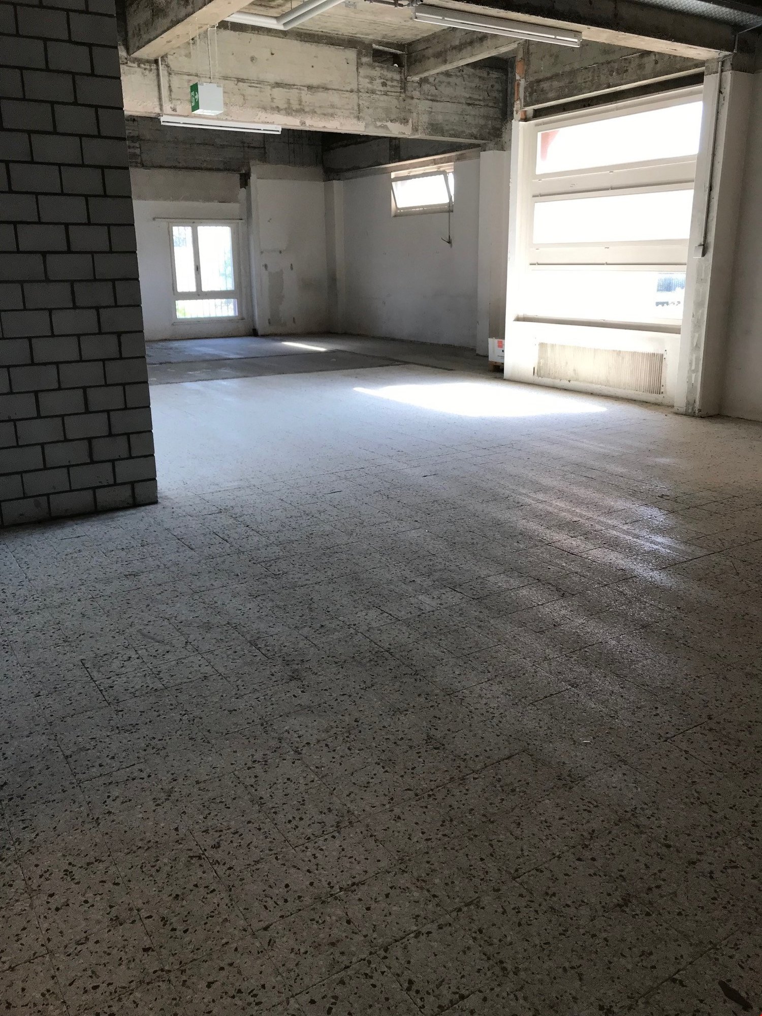 120m² industrial object