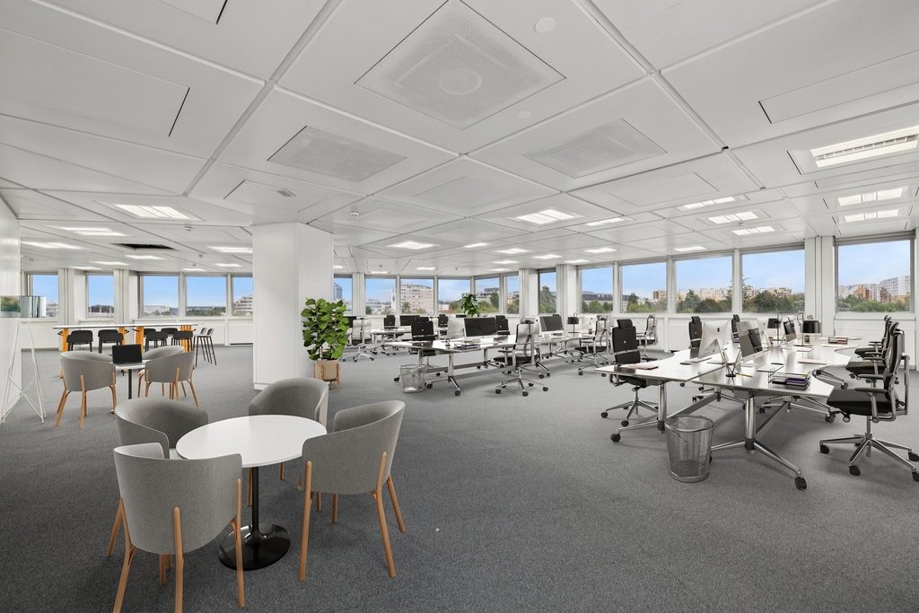 417m² Büro, Foto 1 von 9