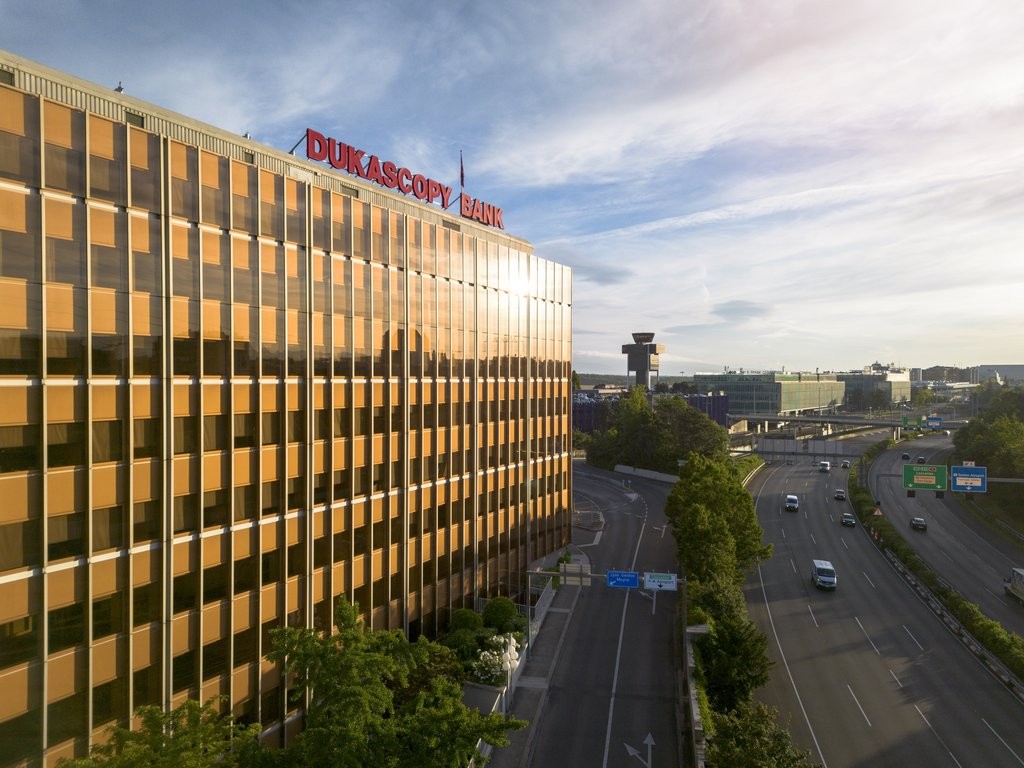 417m² Büro, Foto 2 von 9