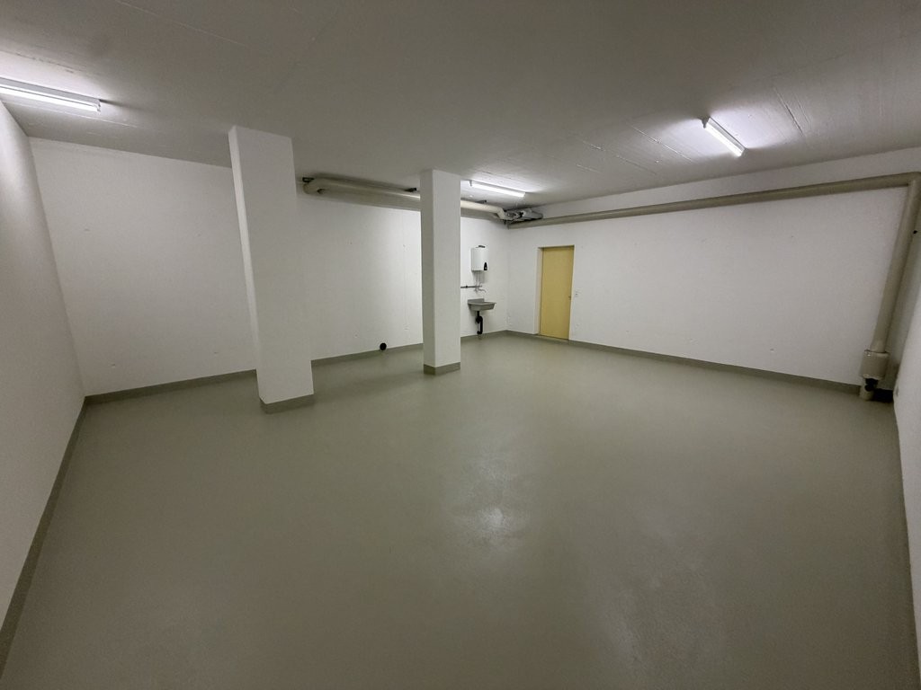 90m² hobby room