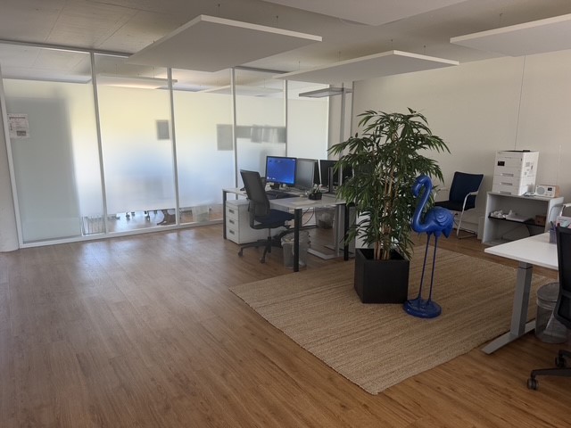 319m² office, Foto 1 von 6