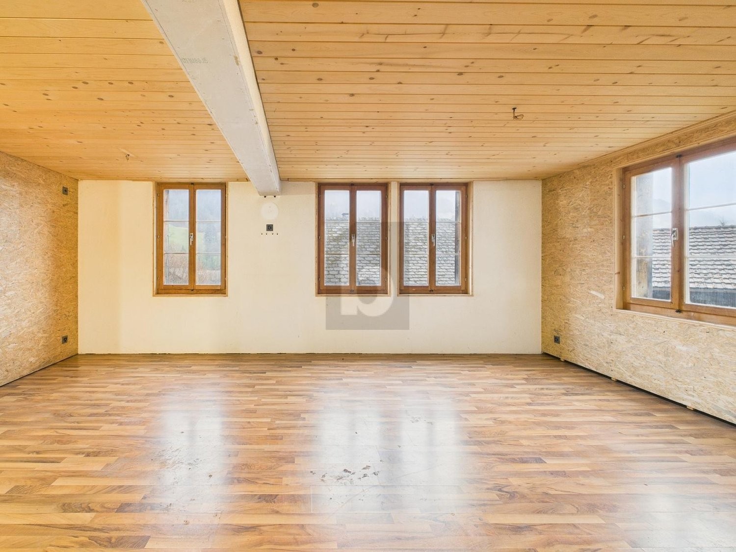 550m² atelier, Foto 3 von 4