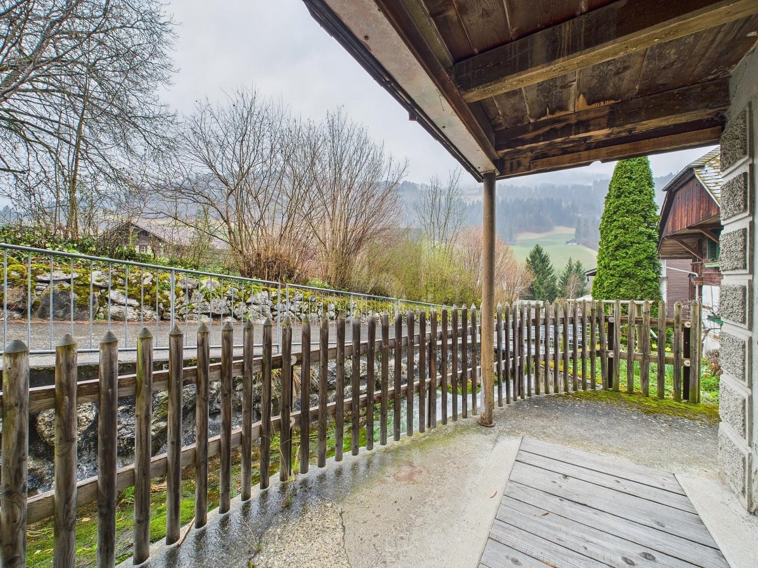 550m² atelier, Foto 1 von 4