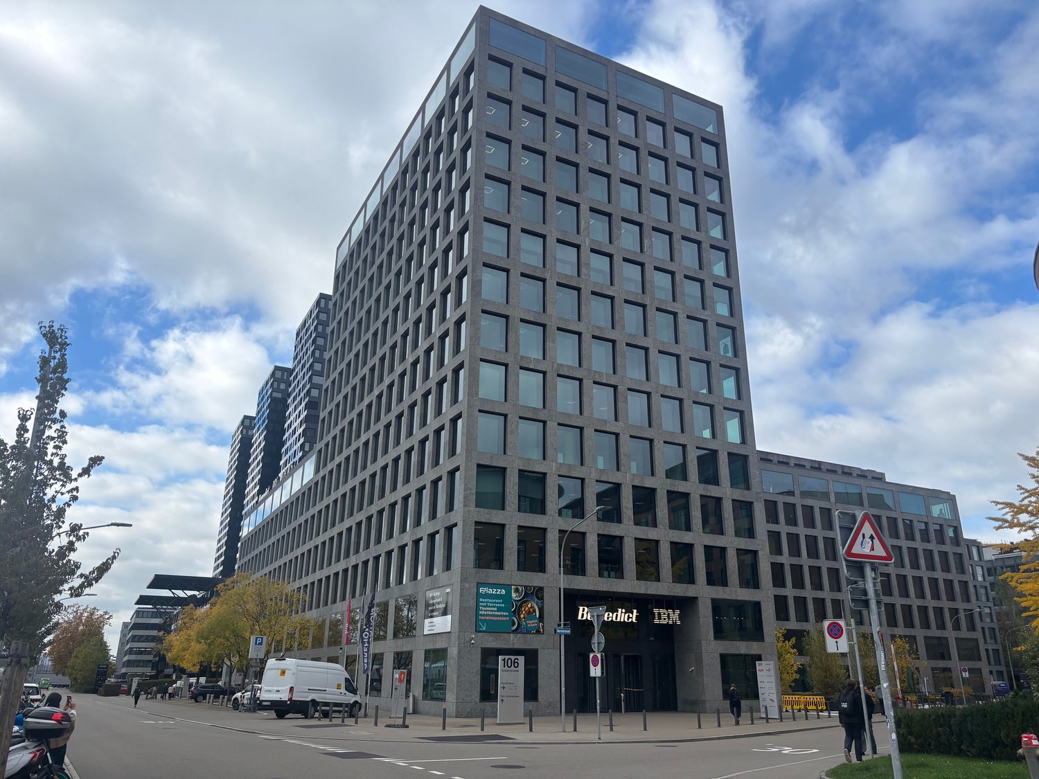 1510m² office, Foto 1 von 3