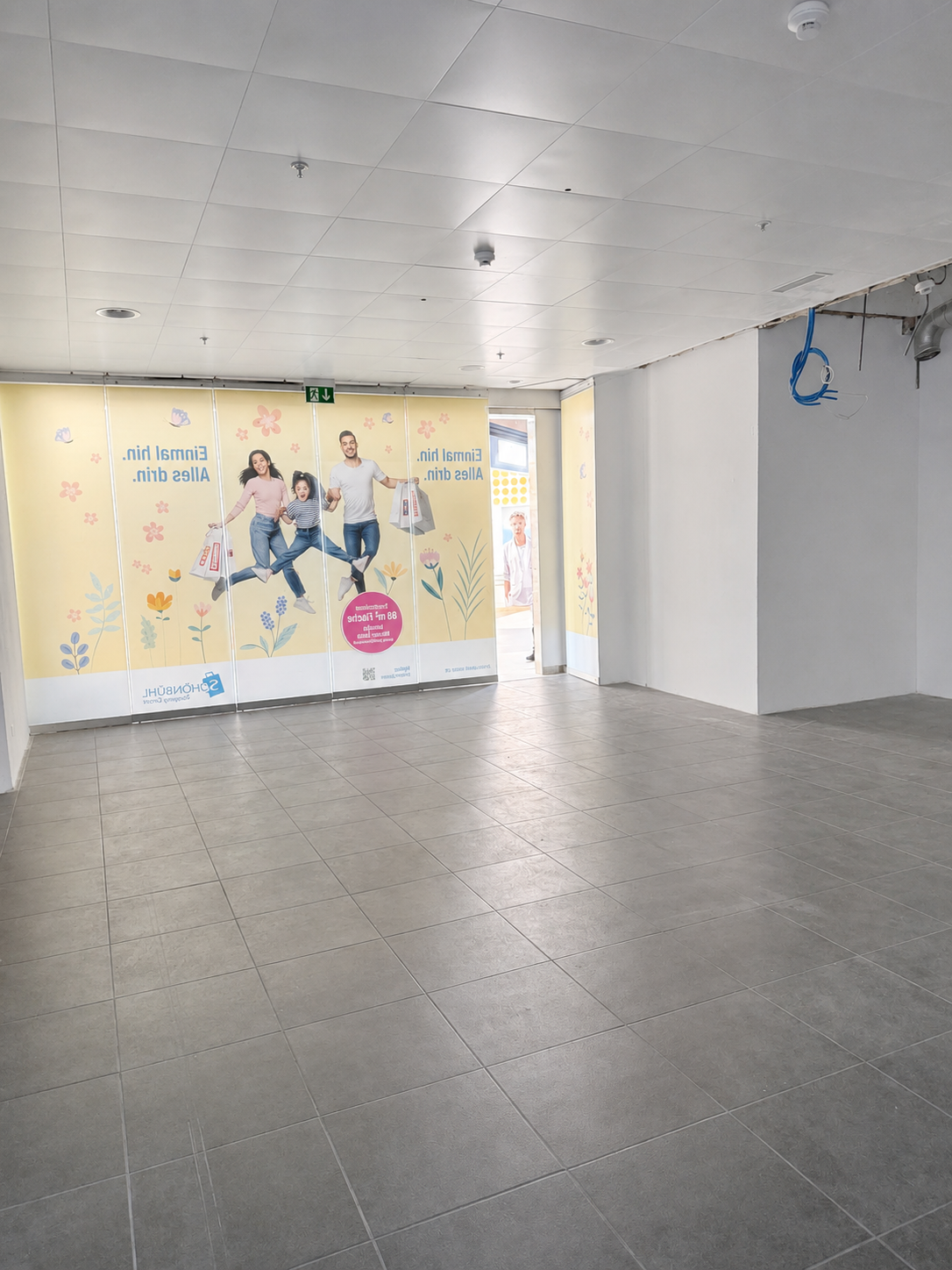 88m² shop