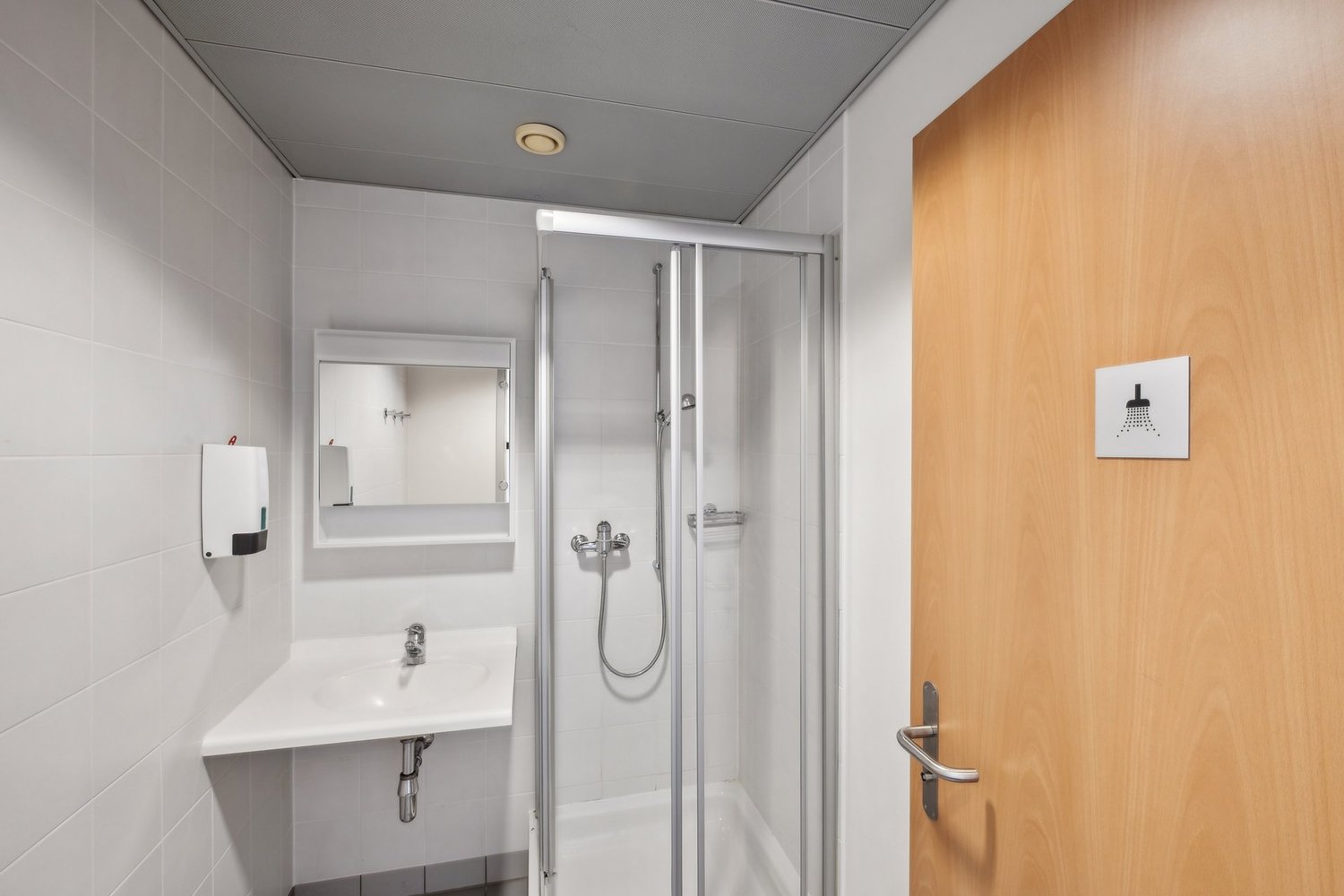 690m² ufficio, foto 7 di 10
