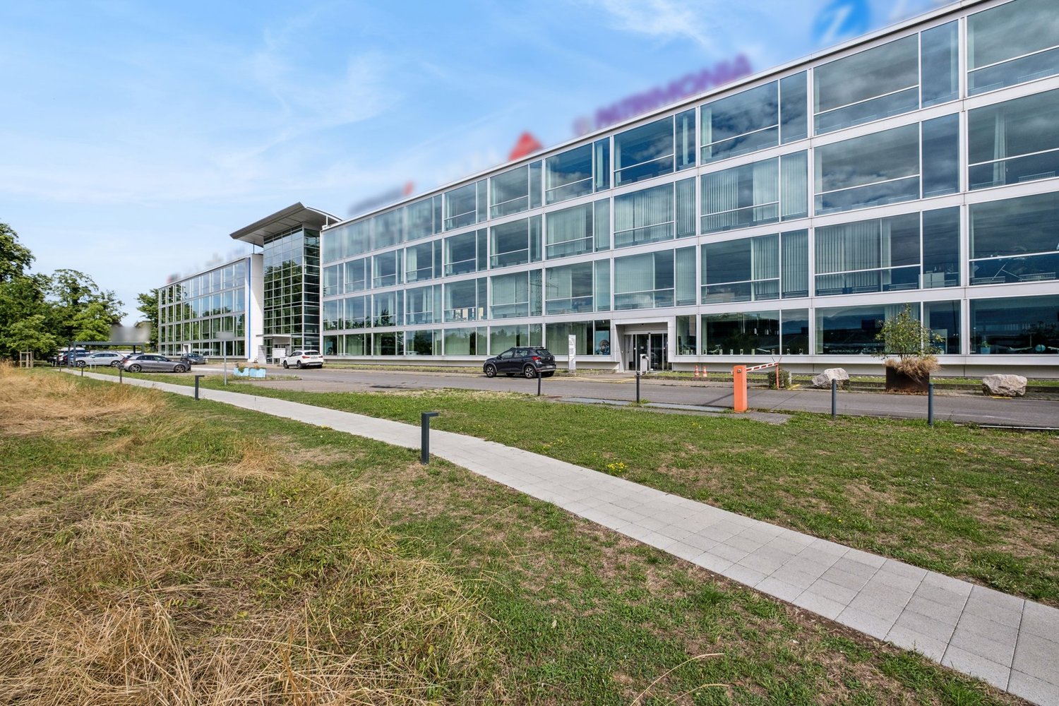 690m² ufficio, foto 4 di 10