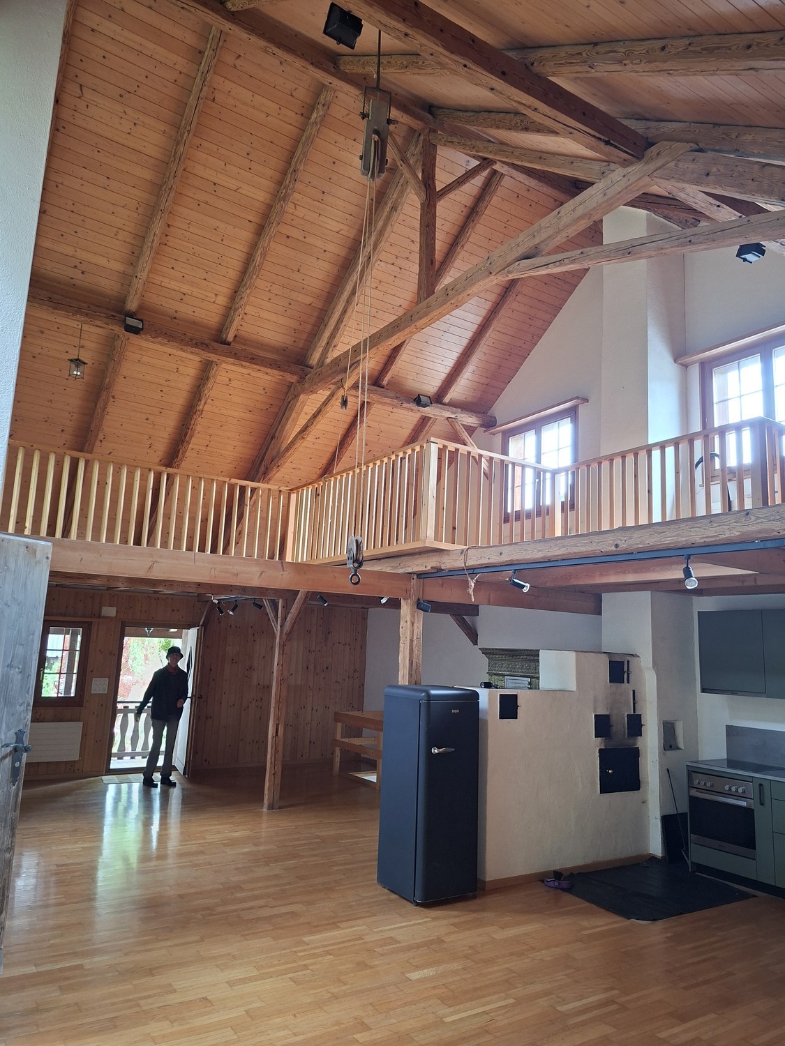 105m² commercial, Foto 1 von 8