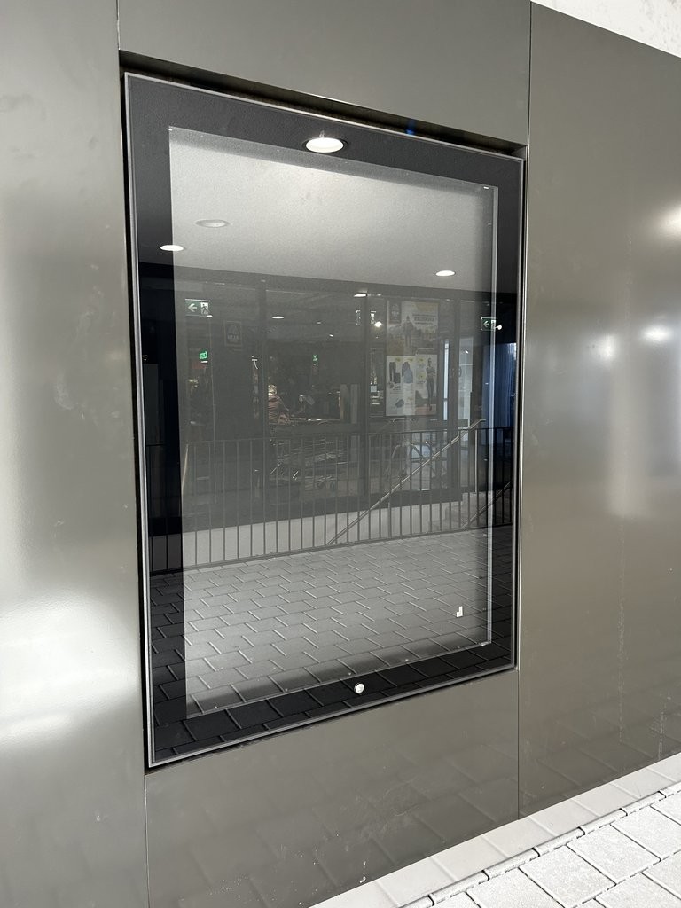 Display window