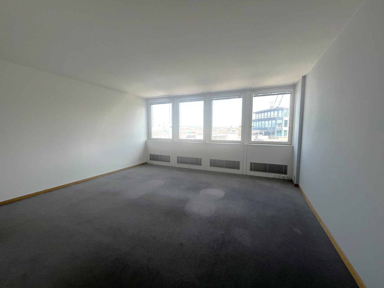 367m² Büro, Foto 6 von 9