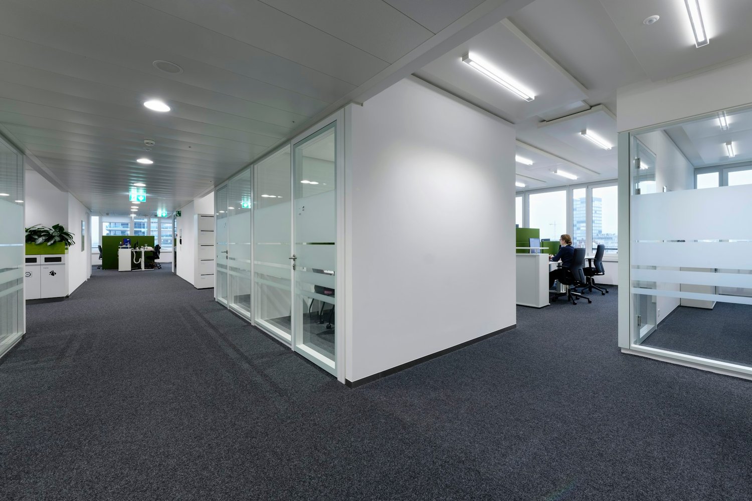2980m² de bureaux, photo 7 sur 10
