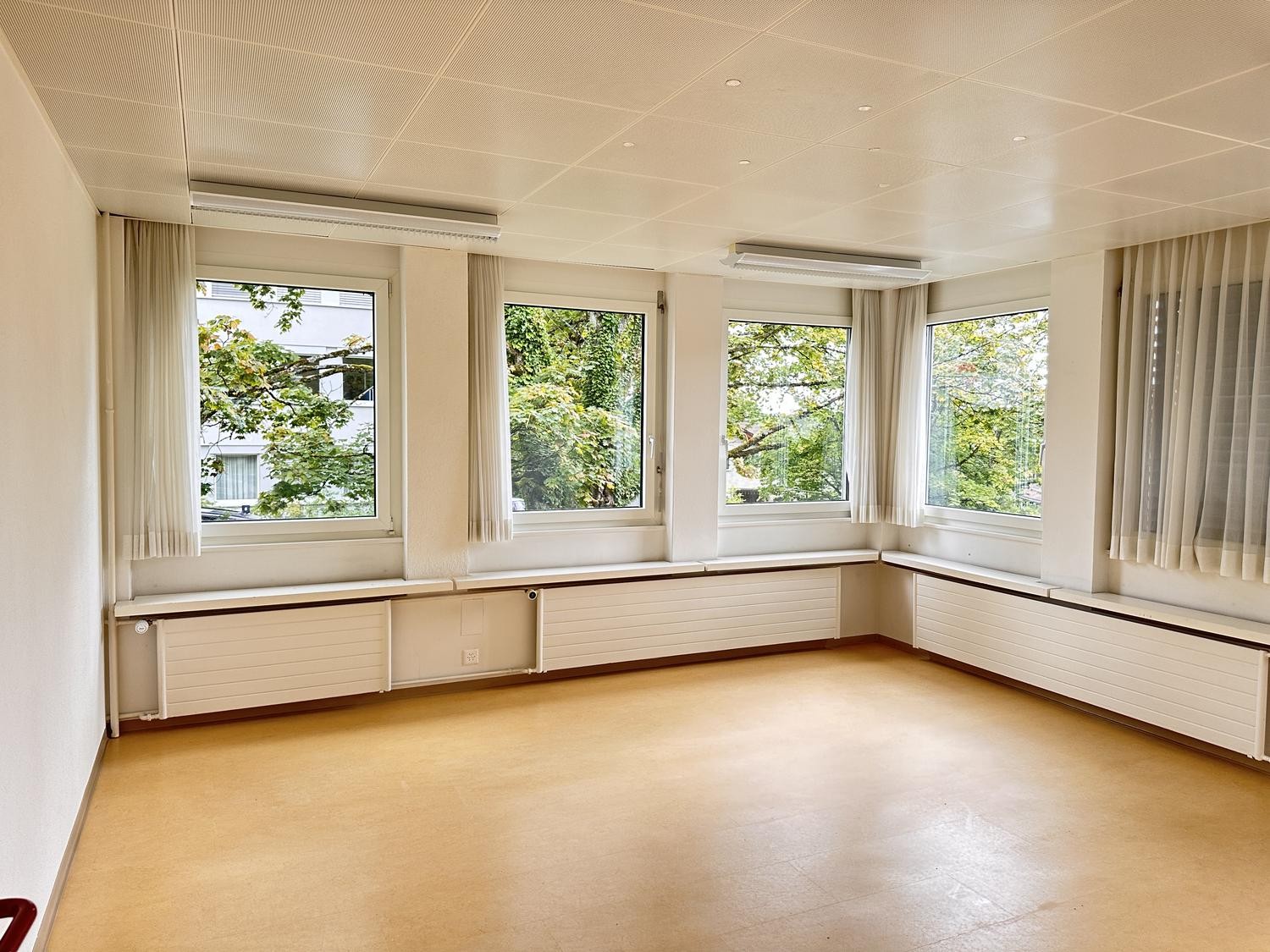 22m² office