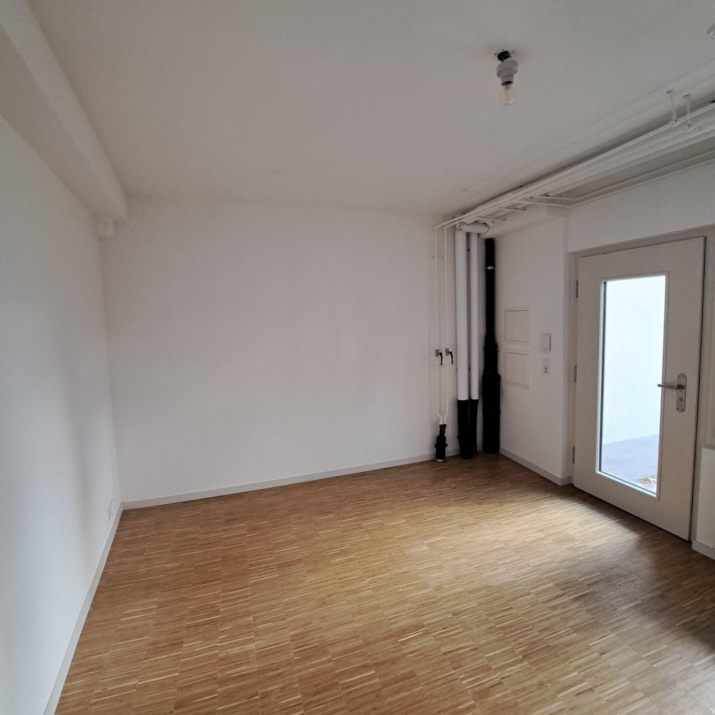 atelier di 16m², foto 3 di 4