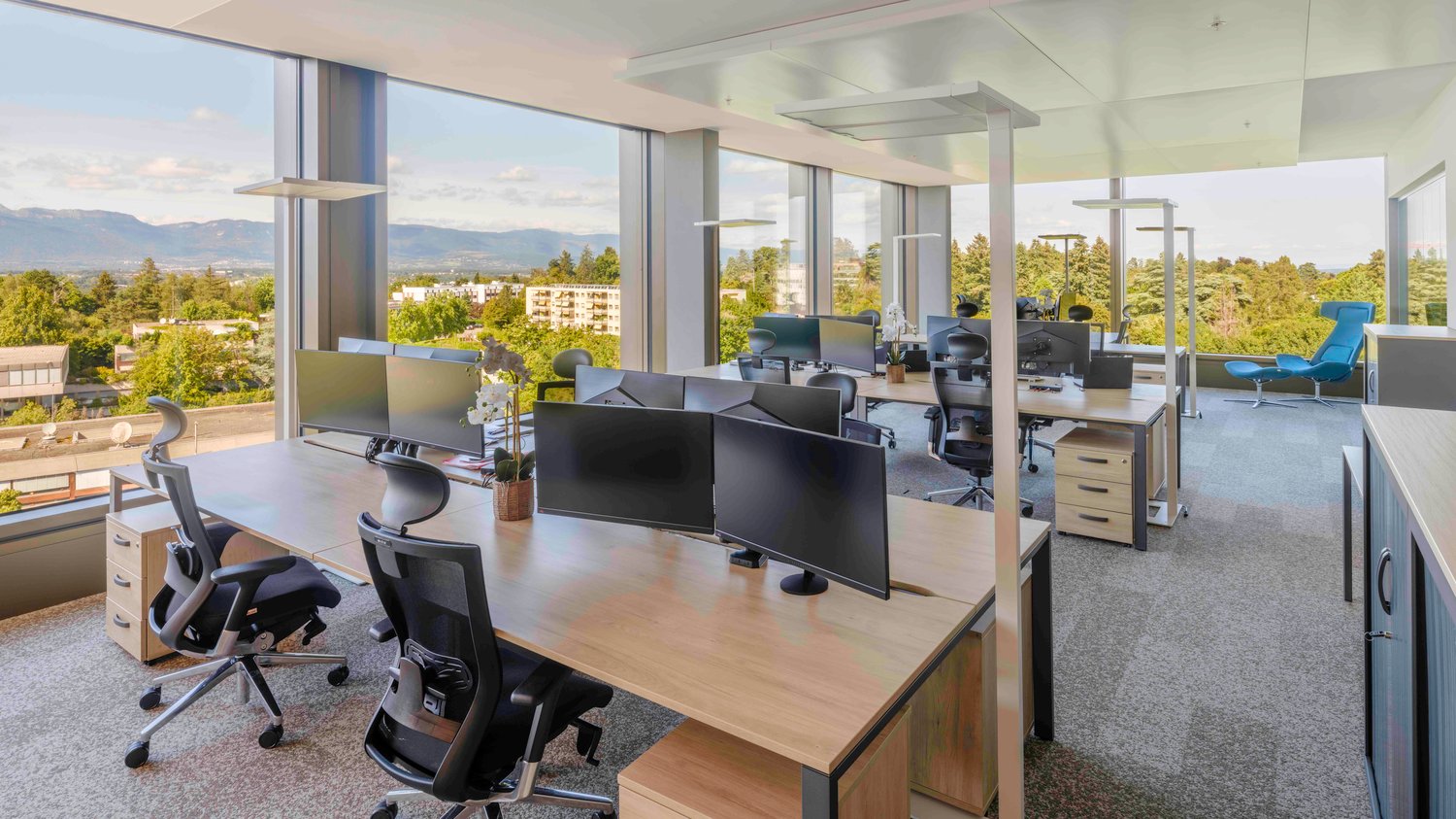 1250m² Büro