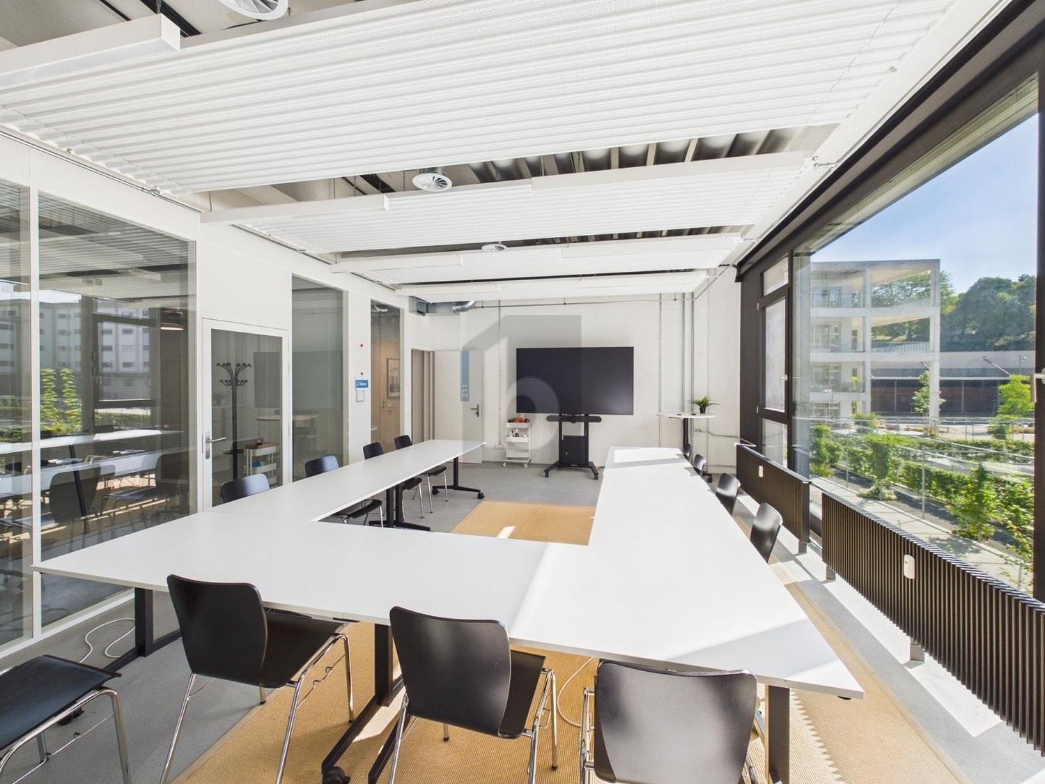 44m² office
