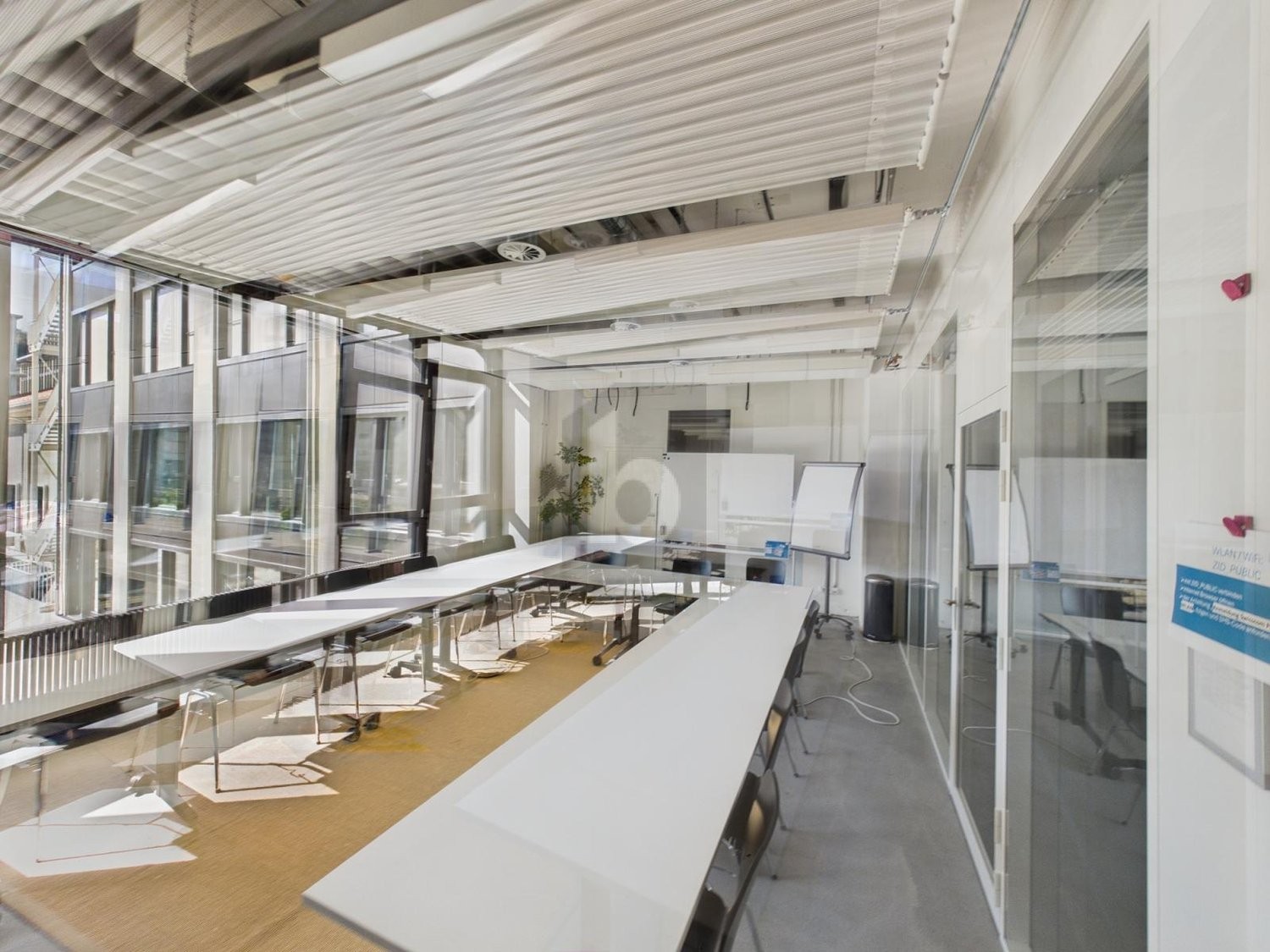 44m² office