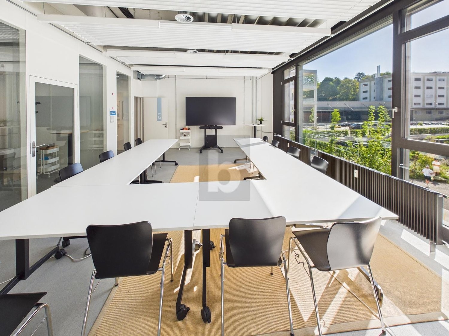 44m² office