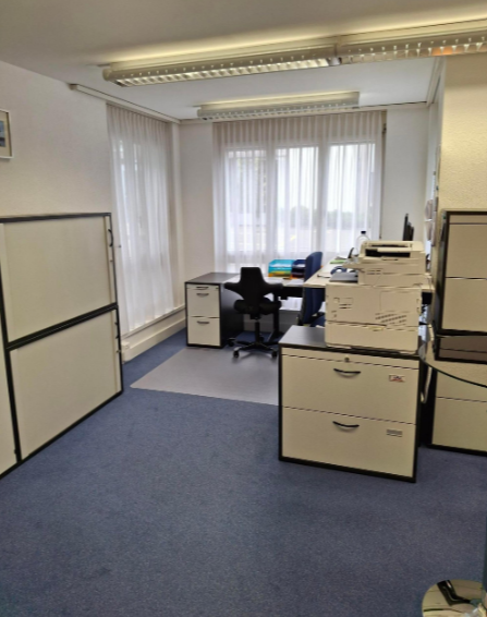 150m² office