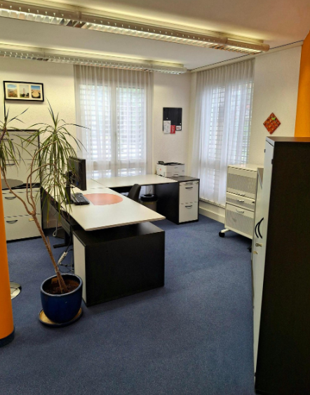 150m² office