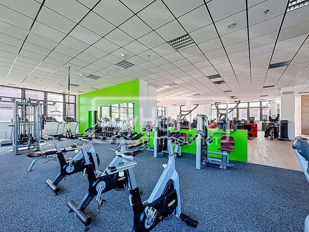 967m² Laden, Foto 1 von 10