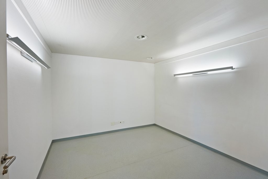 23m² office