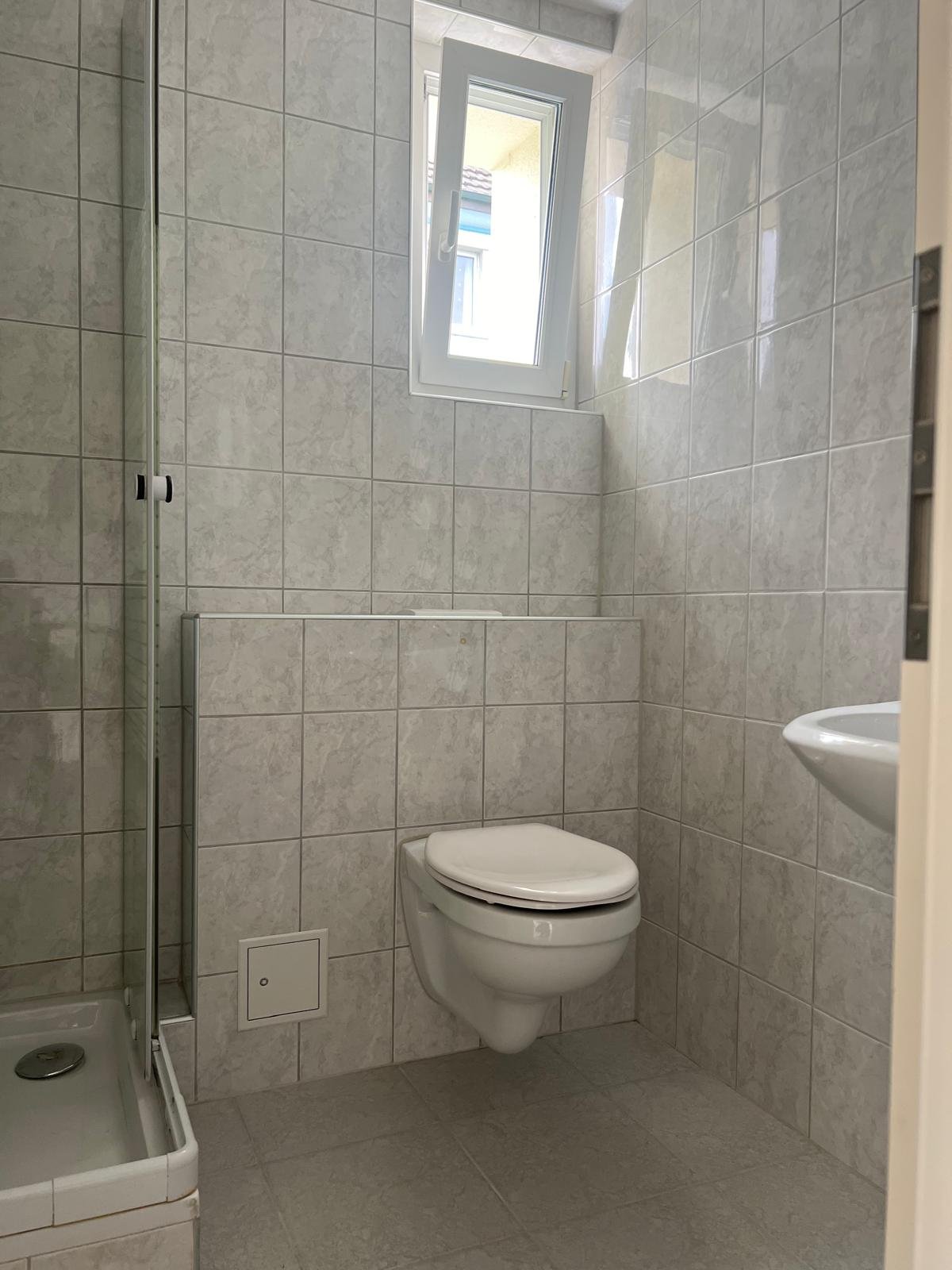 135m² office