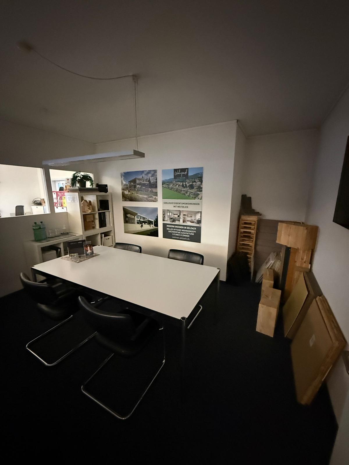 135m² office