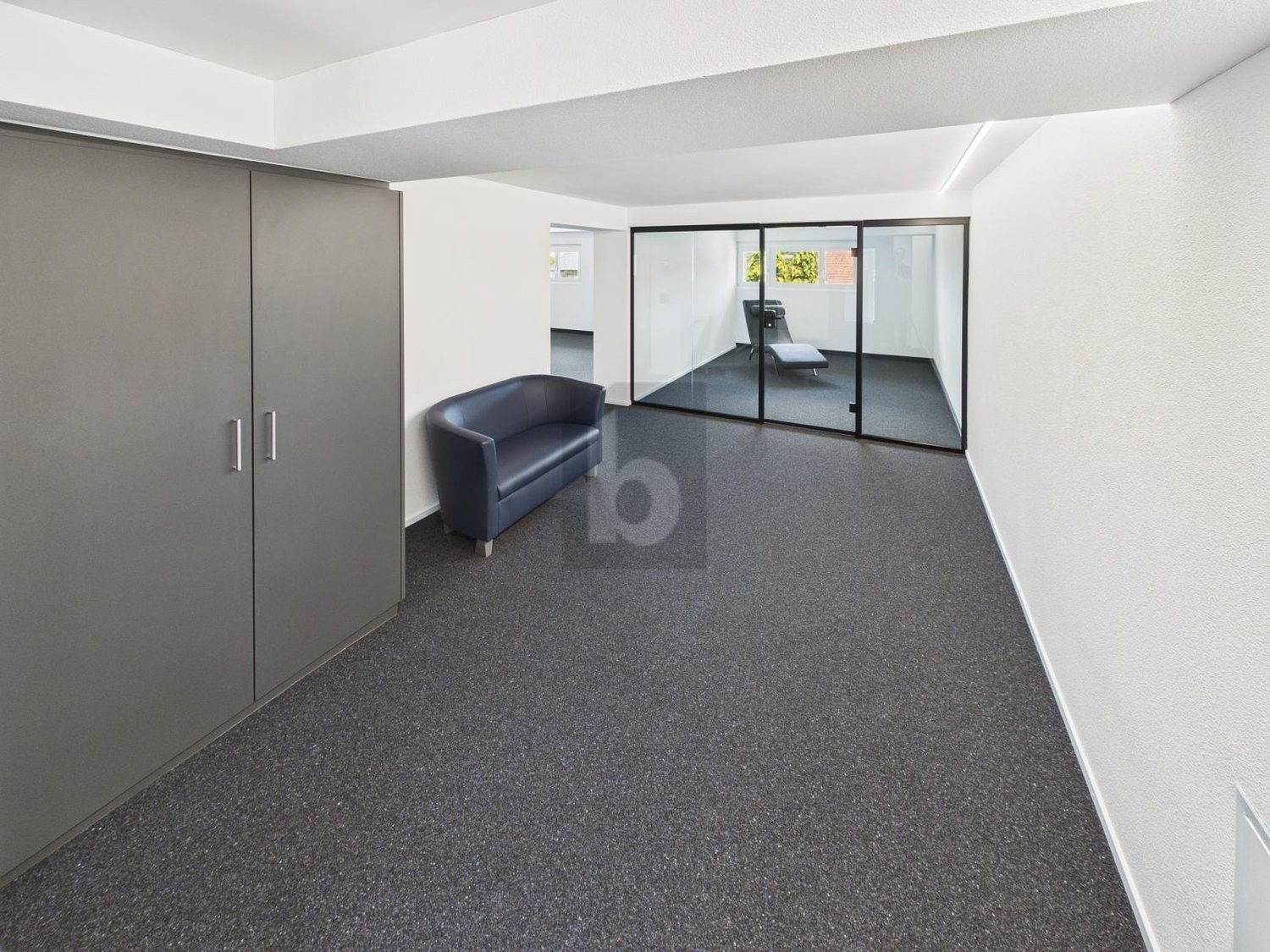 192m² office, Foto 1 von 4