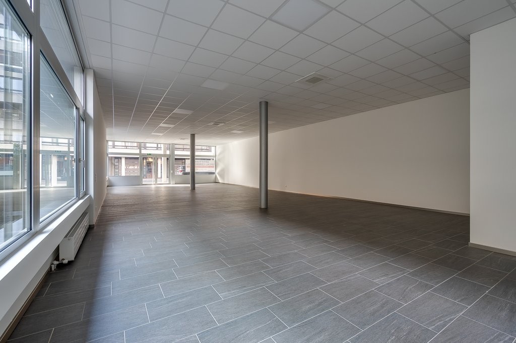 160m² Laden