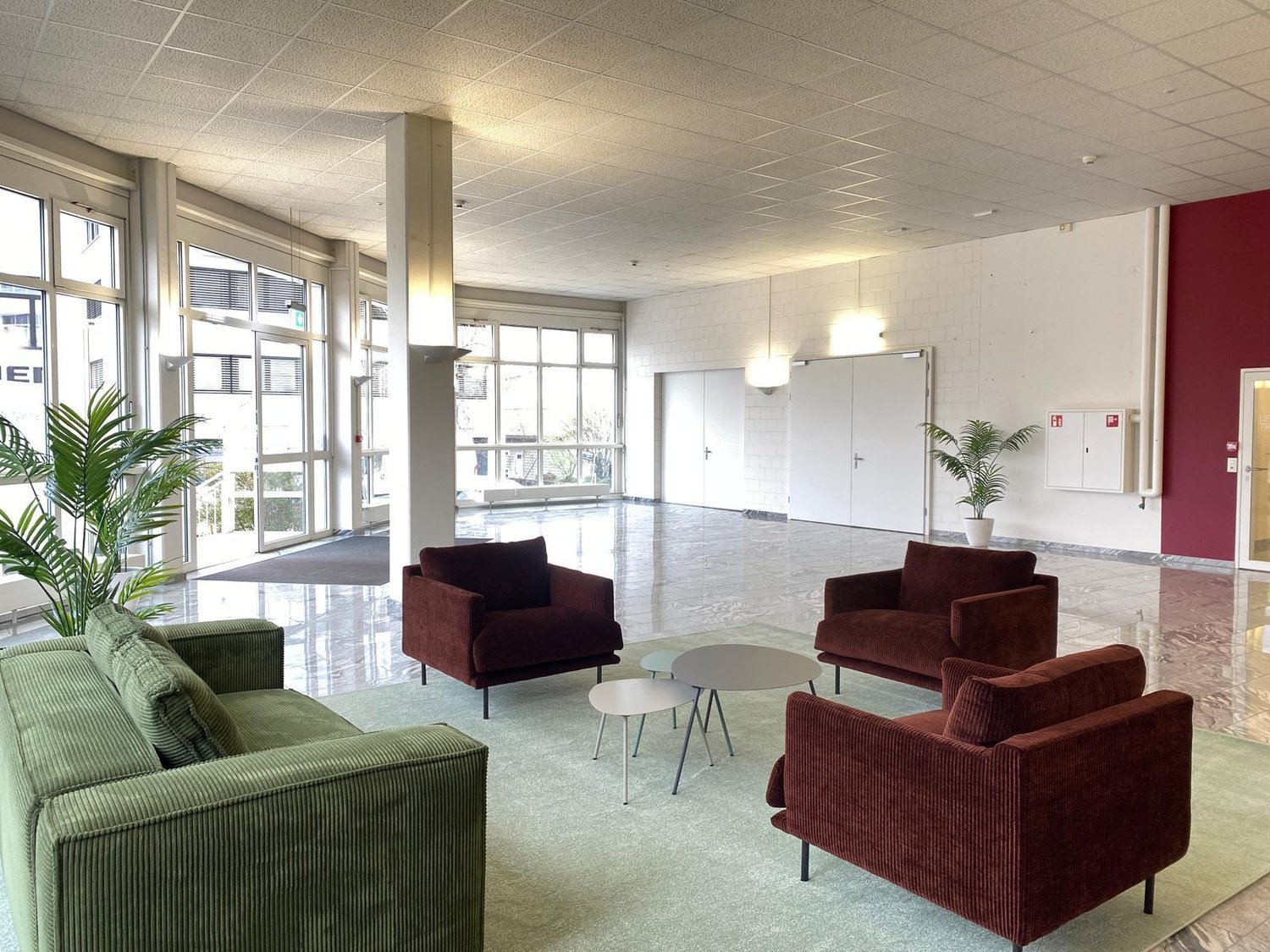 52m² office