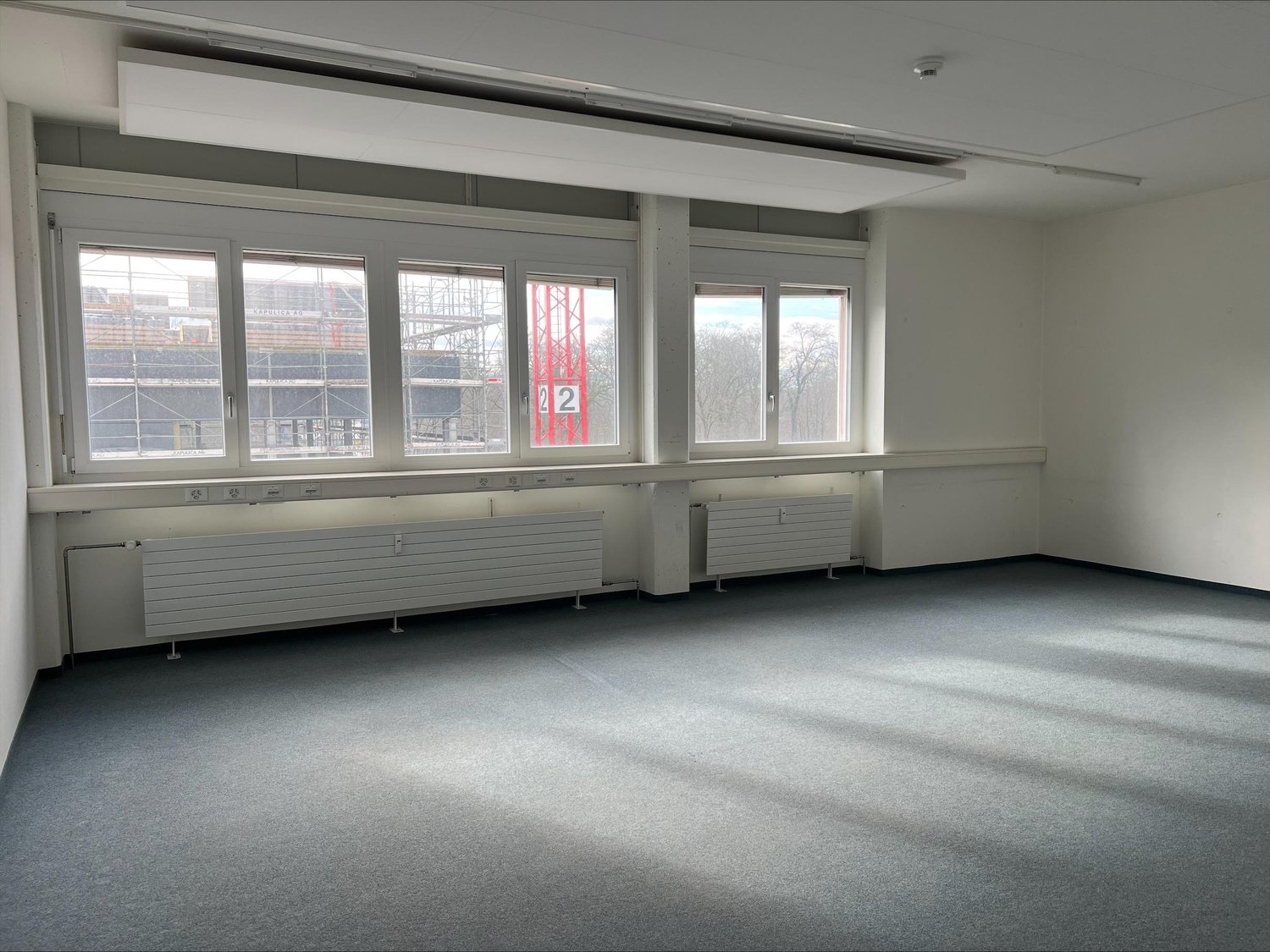 52m² office