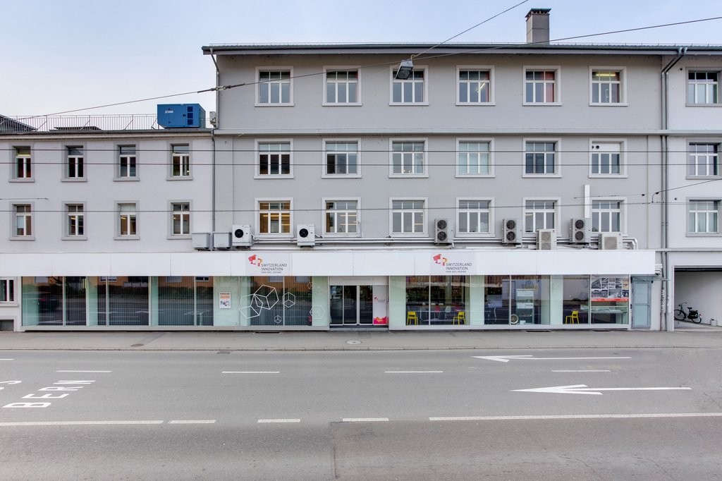 22m² office