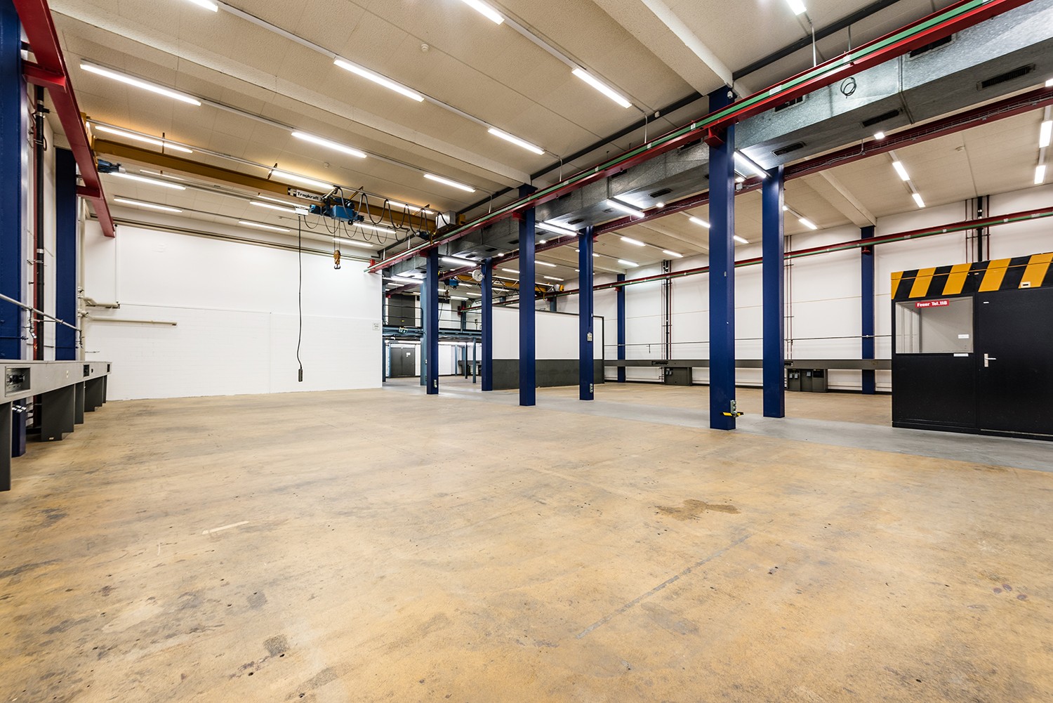 1020m² workshop, Foto 1 von 10