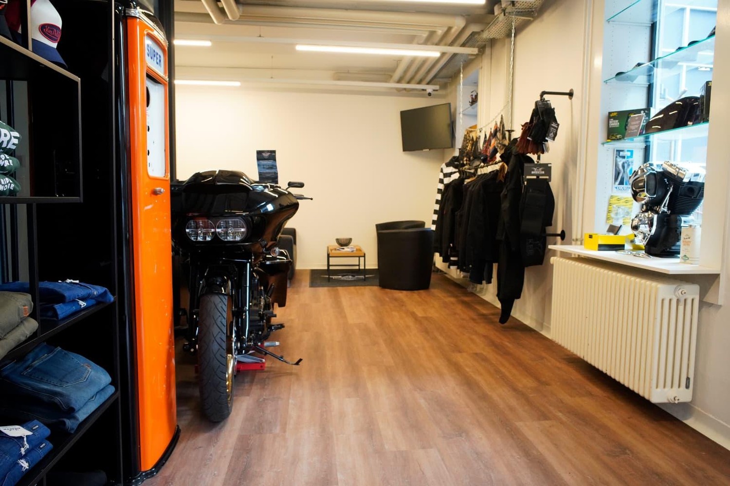 265m² commerciale, foto 5 di 7