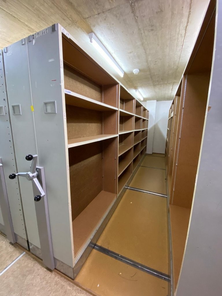 Deposito di 160m², foto 3 di 5