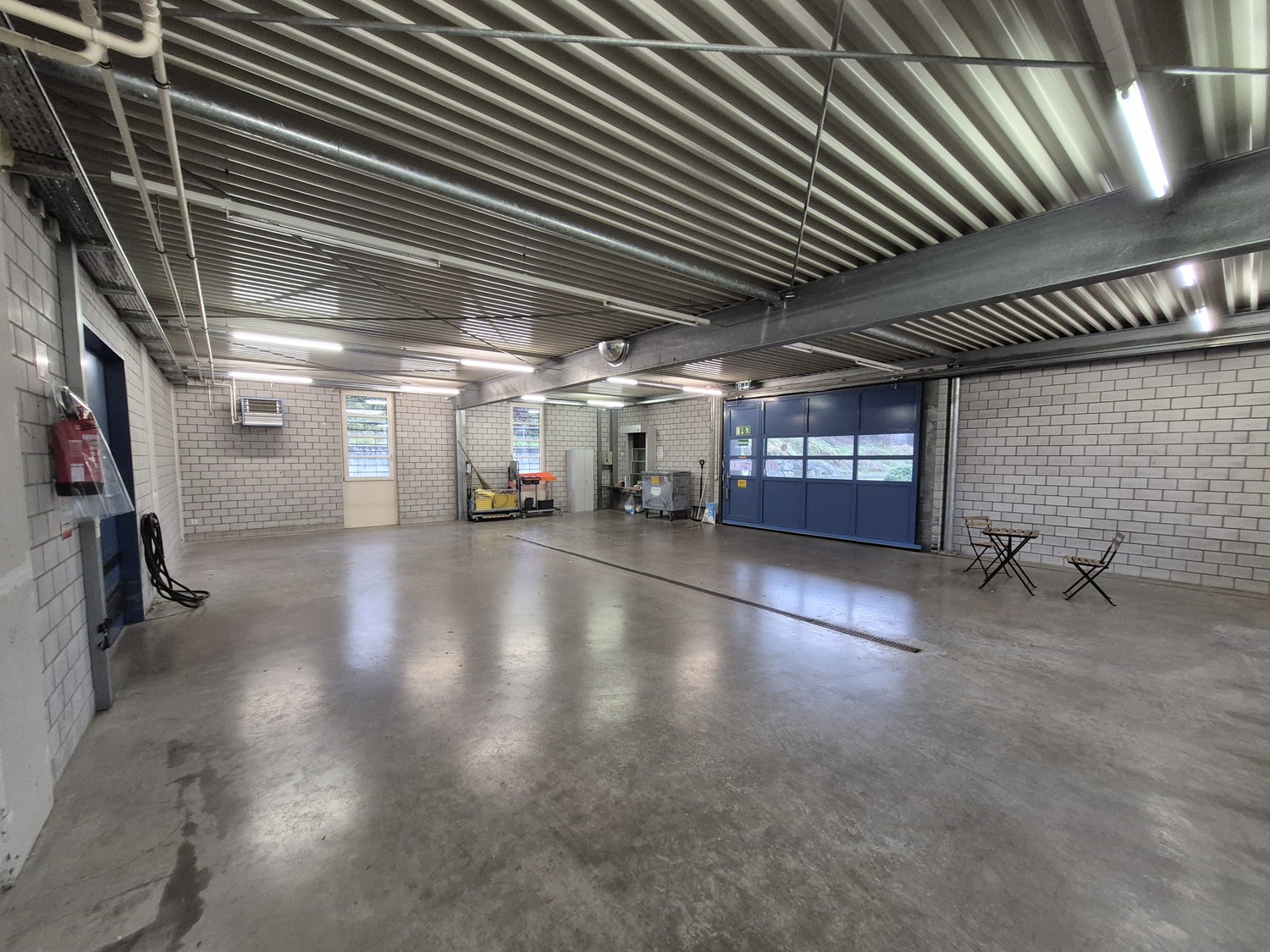 390m² shop, Foto 6 von 10