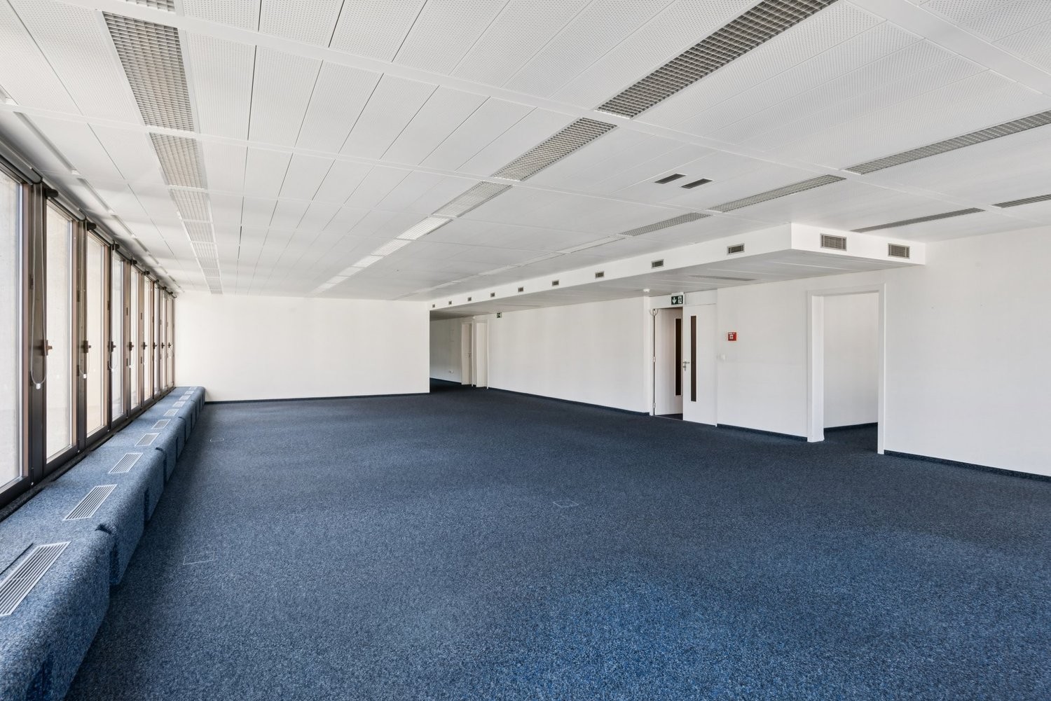 1380m² Büro, Foto 3 von 10