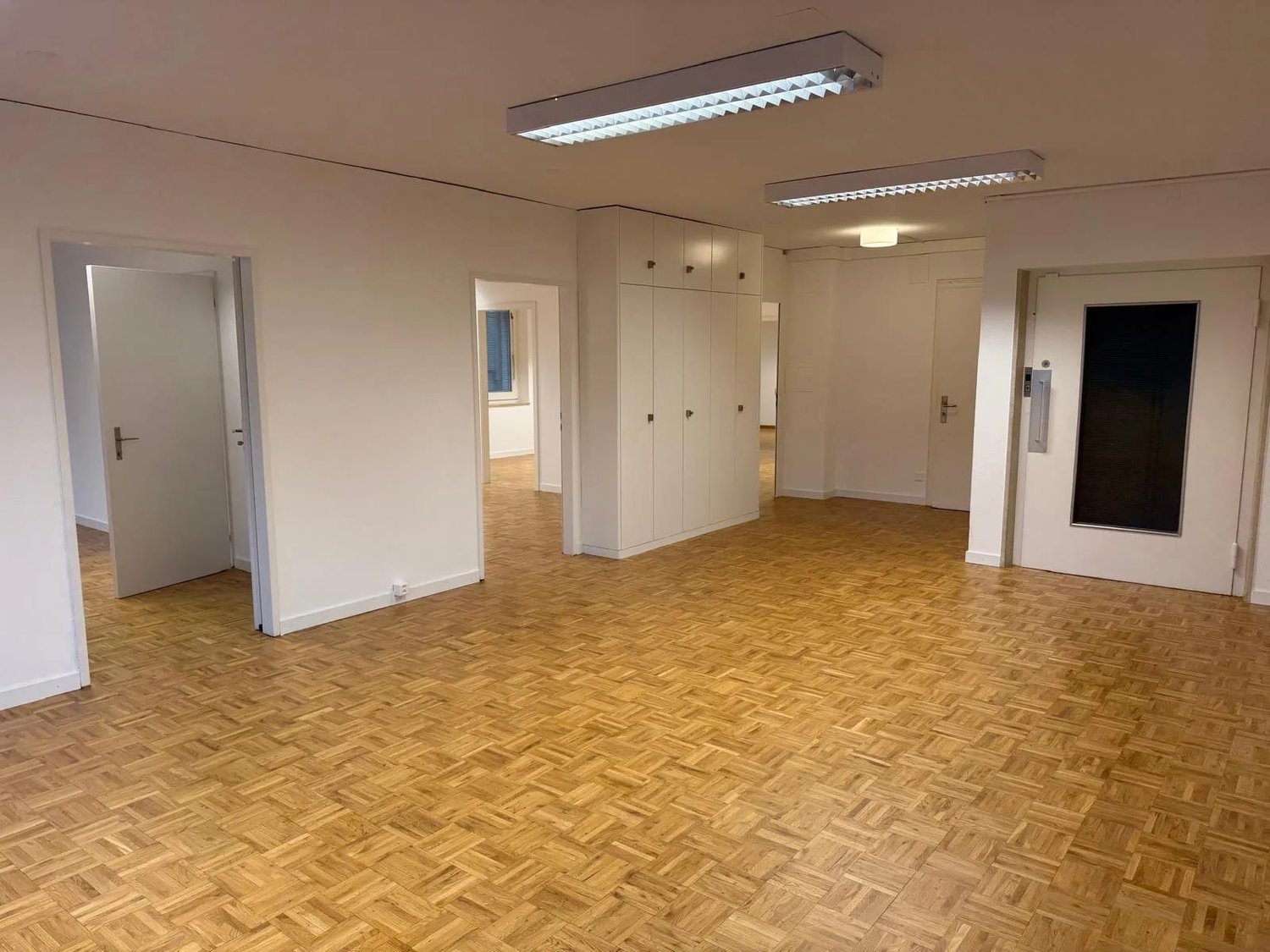 170m² office, Foto 3 von 10